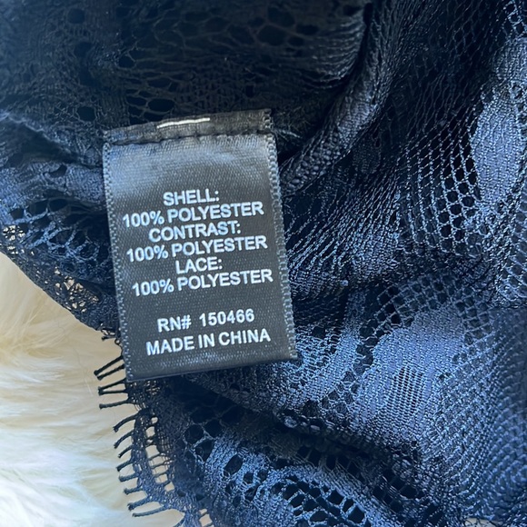 Brixon Ivy Lace Top - Picture 7 of 7